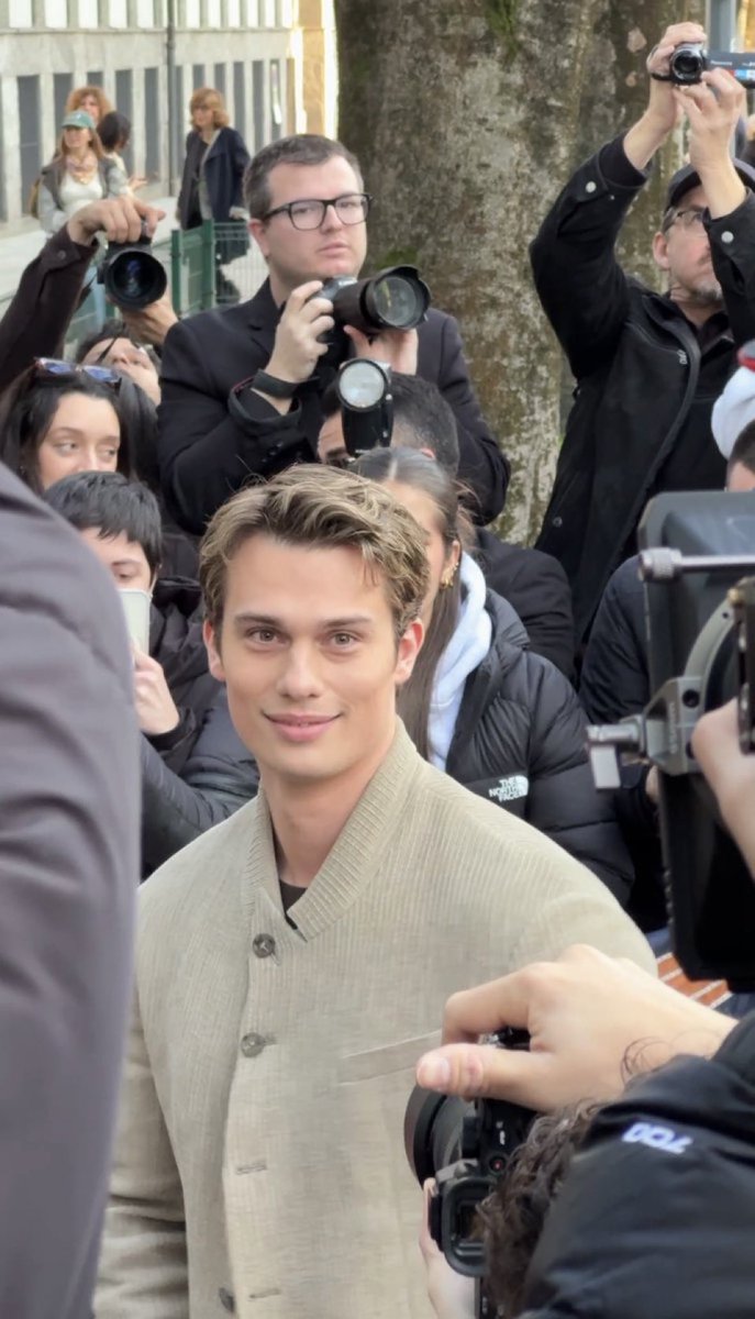 pink0 🎀 🏒 •comms open• tweet media