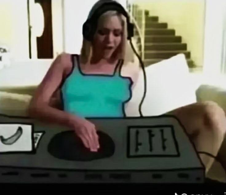 funny_tweep3's tweet photo. Which song is currently on repeat in your mind? https://t.co/Tbwo8c6DYB