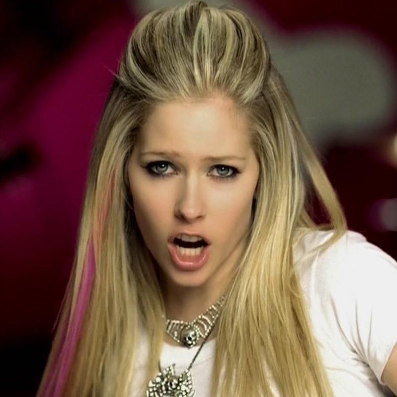 PopTingz's tweet photo. 19 years ago today, Avril Lavigne released her hit ‘Girlfriend.’ https://t.co/VBBLoW52ZJ