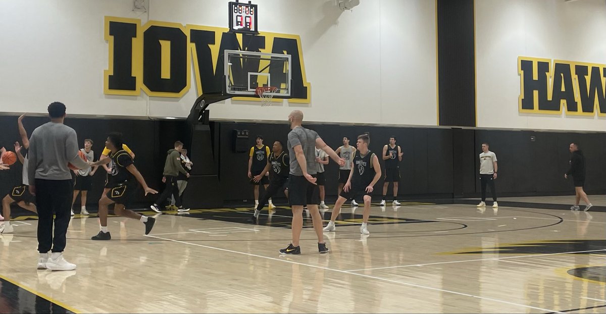 Coach Joe Auer tweet media