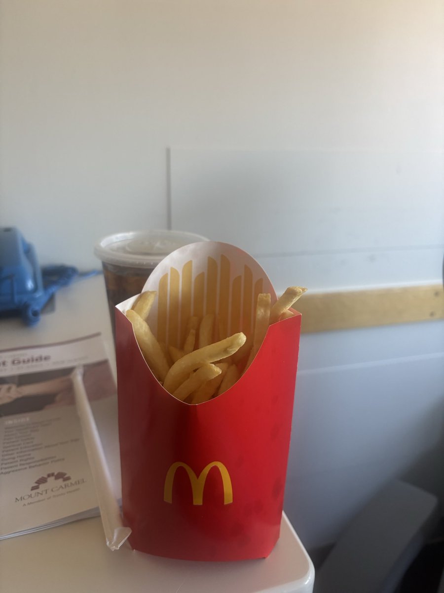 David55428697's tweet photo. @McDonalds So you get a large fry and this is what they fill it to this is sad https://t.co/BPD2M1nFaD