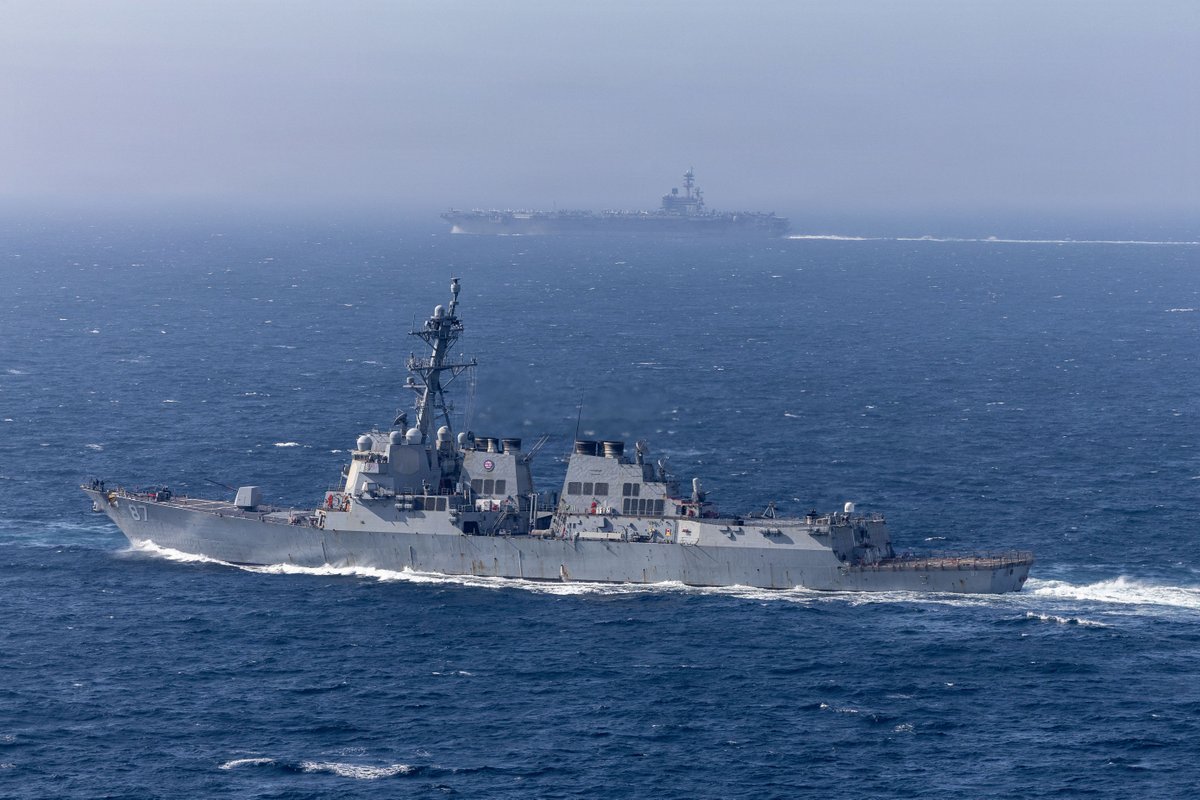 USNavy tweet picture