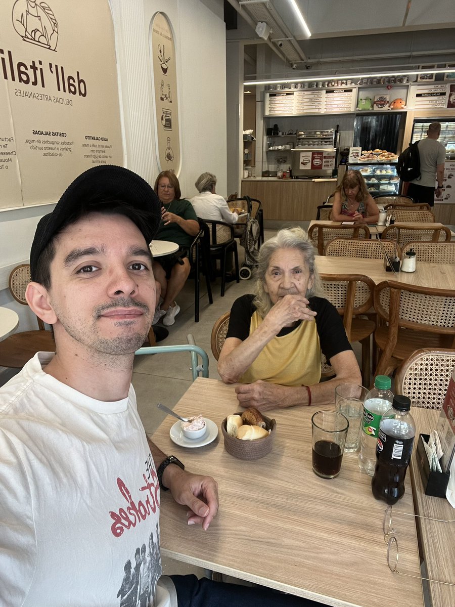 Buzz Yogurt Light 🚀 tweet media