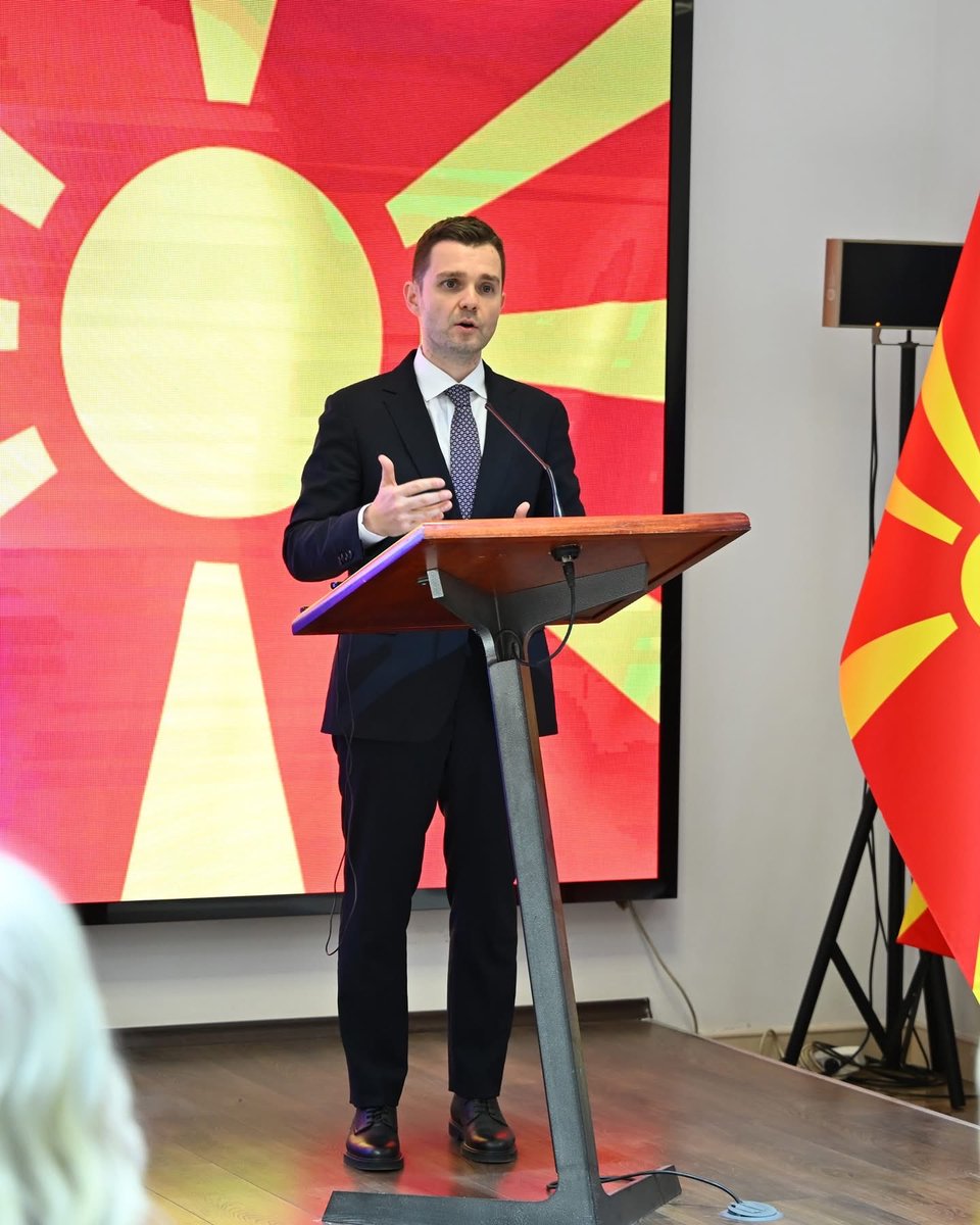 TimcoMucunski's tweet photo. 🇲🇰🇭🇷 Today in Skopje, I welcomed Croatia’s Minister of Foreign and European Affairs, @grlicradman, during his two-day working visit.

🔹 Reaffirmed our traditionally friendly relations and the intensive political dialogue.
🔹 Confirmed our shared interest in deepening cooperation, with emphasis on economy, trade, energy, health, culture and tourism.
🔹 Expressed appreciation for Croatia’s continued support for the European perspective of the Western Balkans and readiness to share its EU accession experience.
🔹 Agreed that strong coordination as NATO Allies remains a key foreign policy priority and exchanged views on current regional and international developments.