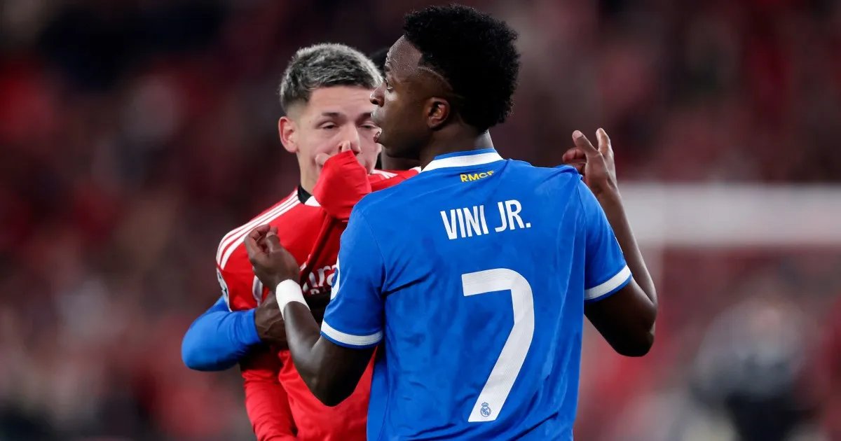 🚨 𝗕𝗥𝗘𝗔𝗞𝗜𝗡𝗚: Gianluca Prestianni has reportedly confessed to his Benfica teammates that he called Vinícius Júnior a m*nkey.

He still claims that he is not a racist. 

— <a href="/cmjornal/">Correio da Manhã</a>