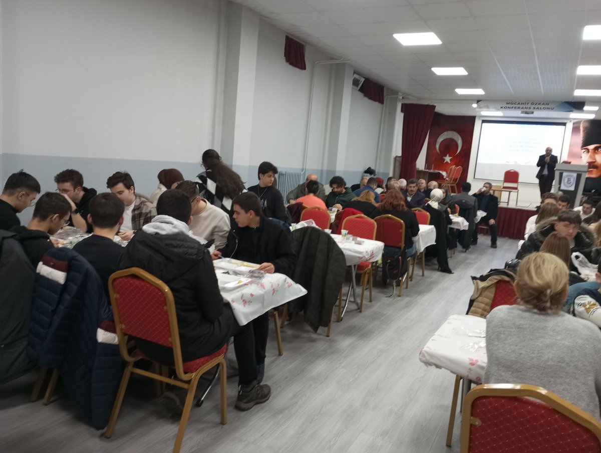 CorluBorsas's tweet photo. "Maarifin Kalbinde Ramazan" etkinlikleri kapsamında okulumuzda gerçekleştirdiğimiz "İftar Yemeğimize" katılan tüm misafirlerimize ve öğrencilemize teşekkür ederiz. https://t.co/lBDB8rl6WW