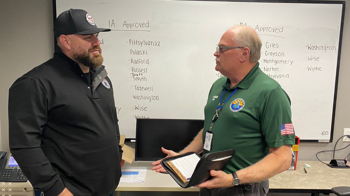 DEMAArizona's tweet photo. When a disaster exceeds one state's resources, EMAC bridges the gap. 🤝📦
Established in 1996, the Emergency Management Assistance Compact is the cornerstone of our nation’s mutual aid system. https://t.co/ESE2pz1mI1 #EMAC #MutualAid #EmergencyManagement #DEMA #NationalResponse https://t.co/pThOYKS4N7