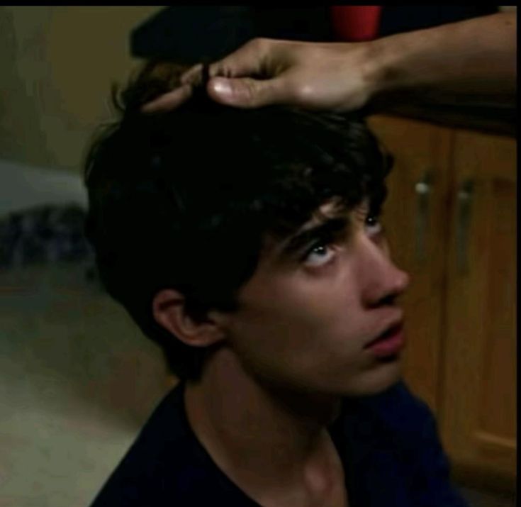 Y que vivan los hombres sumisos que darían la vida x vos