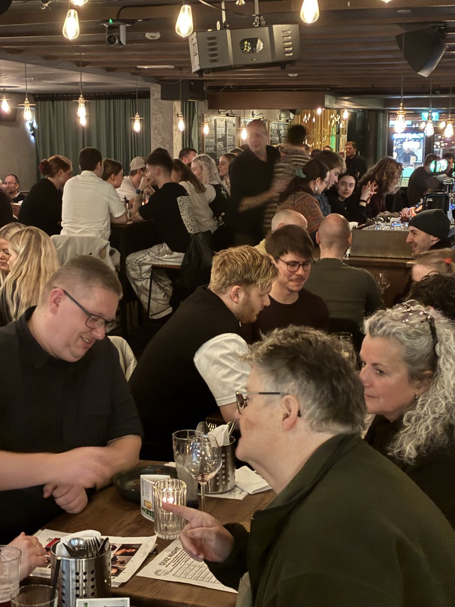 quizmastersteve's tweet photo. So packed for the Thursday quiz at Tir na nÓg - Irish Gastropub we had to go in a larger room. Thank you so much https://t.co/PRP3EHBqRp