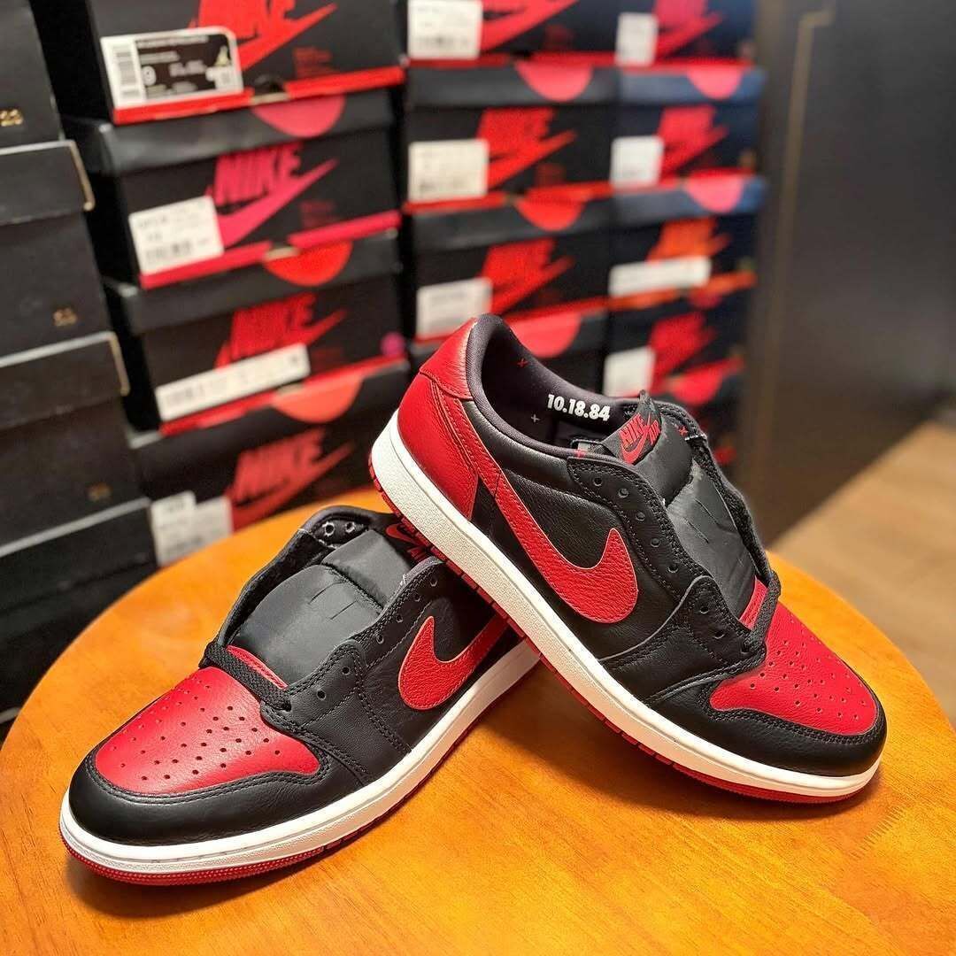 SneakerAlert tweet media