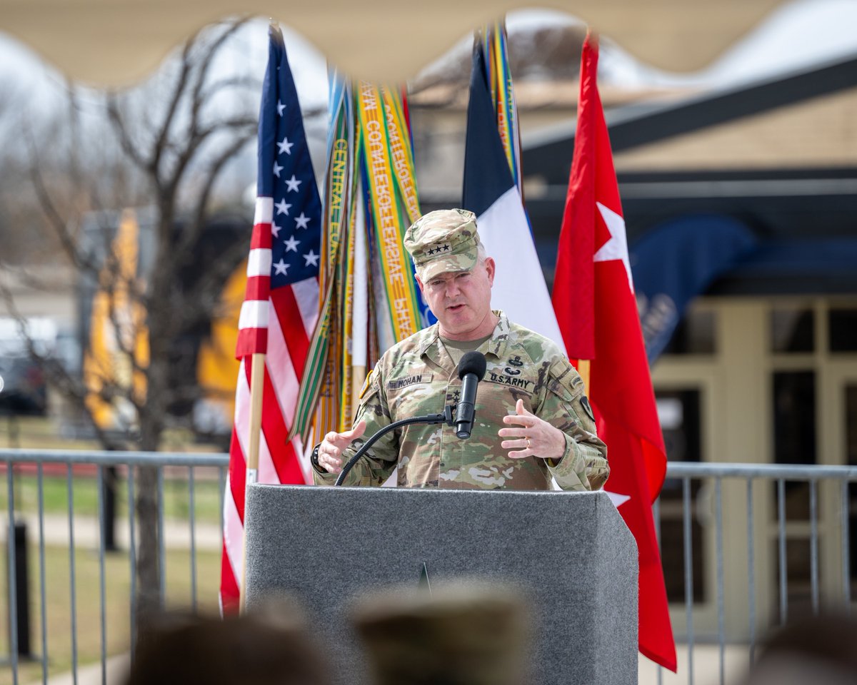 Robert Irvine Foundation tweet media