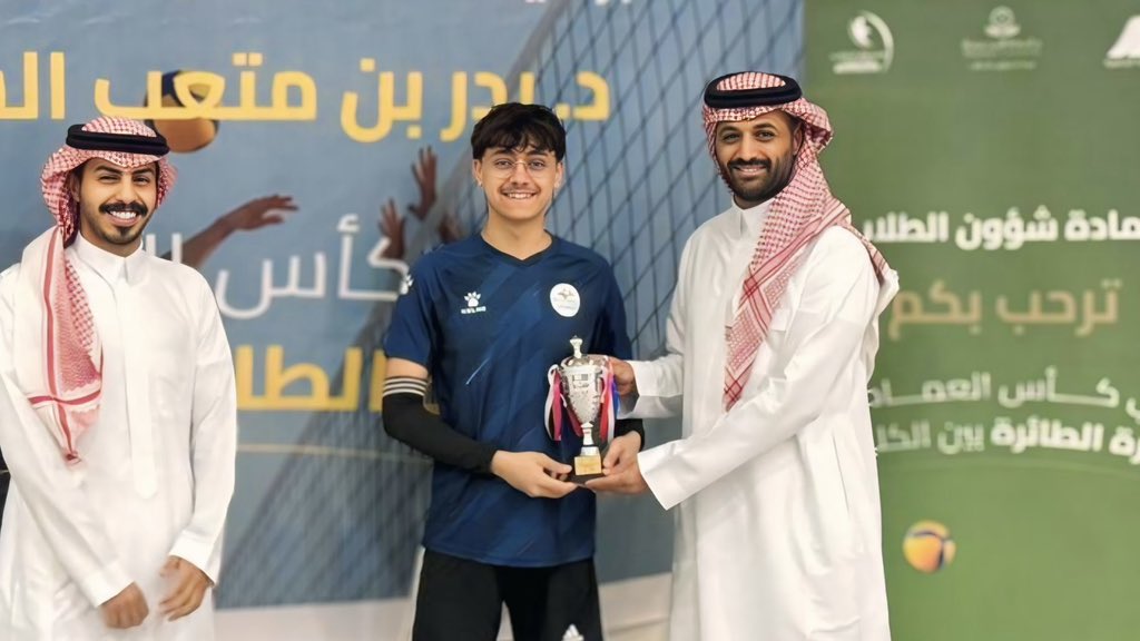 عمادة شؤون الطلاب tweet media