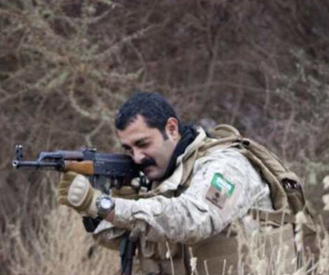 SOLDIER_966's tweet photo. استشهد مقبل غير مدبر ثابتاً في ميدان الشرف مدافعاً عن وطنه بكل بسالة دعس على رقاب وجماجم الحوثيين بشجاعة وألحق بهم خسائر كبيرة مقدماً روحه فداءً للوطن
 رحم الله شهيد الوطن 🇸🇦 https://t.co/q7TZOXB9LB