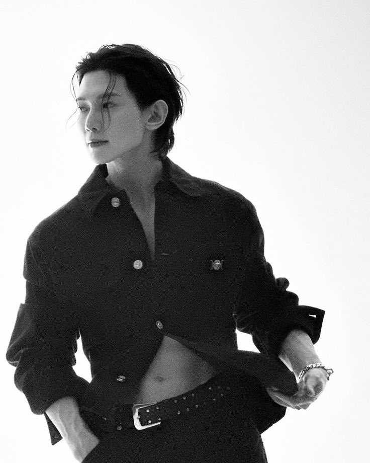Phanecore's tweet photo. You mean the world to me Esquire Korea Yeosang 💔 https://t.co/d6W6KLCH17