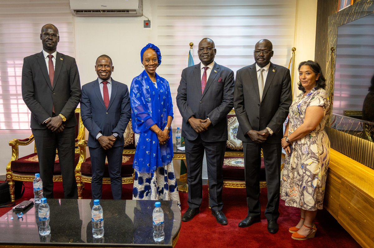 CelestinFranz's tweet photo. In Juba, #SouthSudan today, discussions with Government counterparts focused on sustaining progress for displaced people &amp; returnees across the country. 

As funding tightens, protecting gains requires strong leadership, reliable services in areas of return, &amp; continued support. https://t.co/RJEXRAHPR0