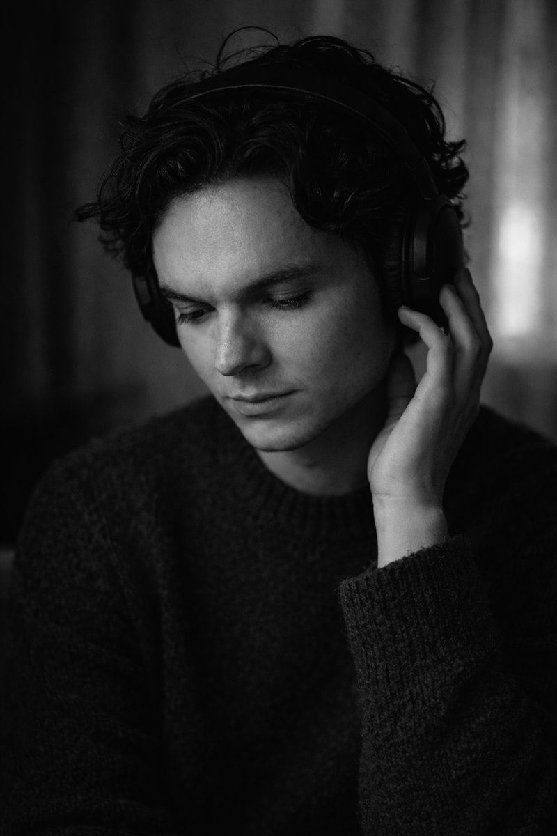 Daniel_Valeur's tweet image. Almost there

#NewMusic
#InTheWork
#LockedIn
#ArtistProcess
#StudioMind
#AltPop