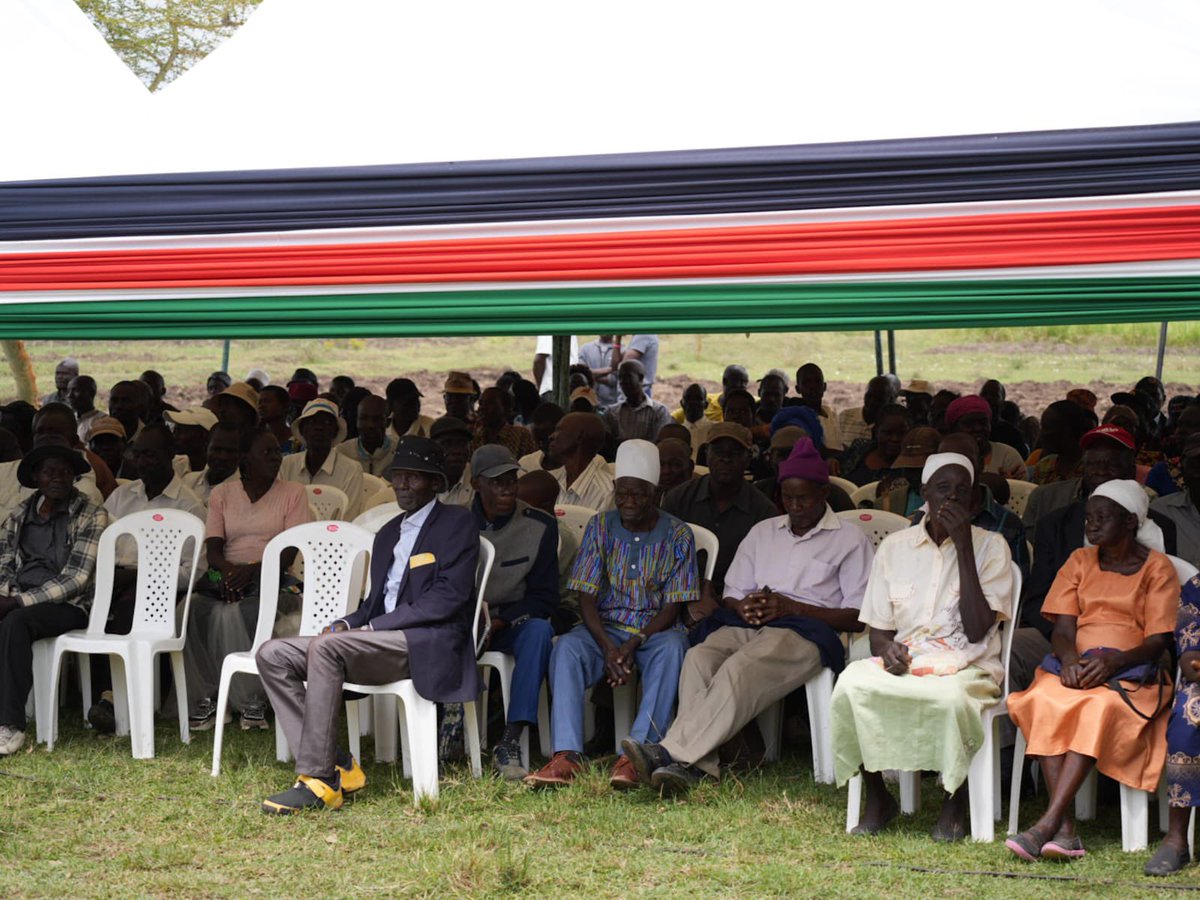 mugaa_eric's tweet photo. Together with my cabinet colleague, FCPA Hon. John Mbadi Ng'ongo, EGH, Cabinet Secretary for the National Treasury and Economic Planning, and accompanied by H.E. Katalin Nyirati, Ambassador of Hungary to Kenya; CPA Ephantus Kimotho, Principal Secretary for Irrigation; various national and local leaders including Kisumu County Deputy Governor H.E. Dr. Mathew Ochieng Owili, we presided over the groundbreaking ceremony for the Kobong’o Irrigation Project in Nyando Sub-county, Kisumu County.

The project will draw water from the Nyando River to irrigate 1,000 acres, directly benefiting 240 households. Funded at USD 5 million (approximately KES 650 million), it includes upgrading the pumping station to a 500 KWp grid-tied solar hybrid system, rehabilitating intake works, installing new pumps, riverbank protection, and building a water distribution network.

The project is due for completion in February 2027, and is expected to create 5,000 direct and 10,000 indirect jobs, boost high-value crop production, and generate about KES 250 million annually. It supports the Bottom-Up Economic Transformation Agenda and enhances food security.