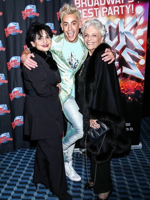 Diamond Dog Entertainment tweet media