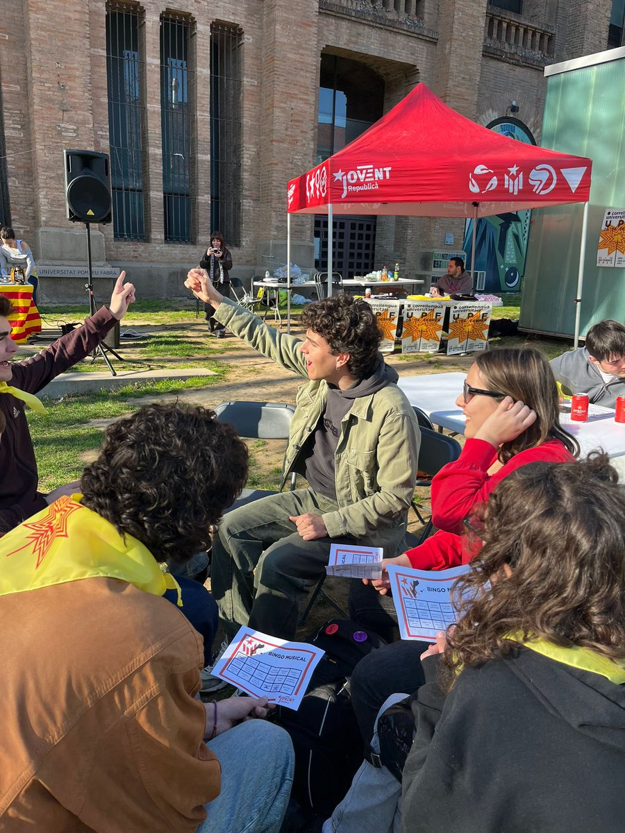 Correllengua universitari tweet media