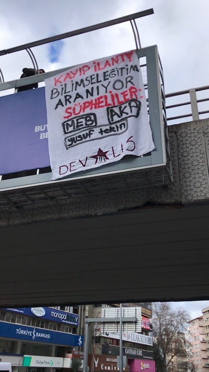 📍Ankara, Kızılay
Okullar, öğrencilerin özgürce düşünebildiği, kendini güvende hissettiği bilimsel alanlar olmalıdır.
AKP–MHP faşizminin ve onun “Eğitim” Bakanlığının eğitim politikalarının yarattığı baskı ortamına karşı diz çökmüyoruz. Bilimsel eğitim talebimizi yükseltiyoruz.