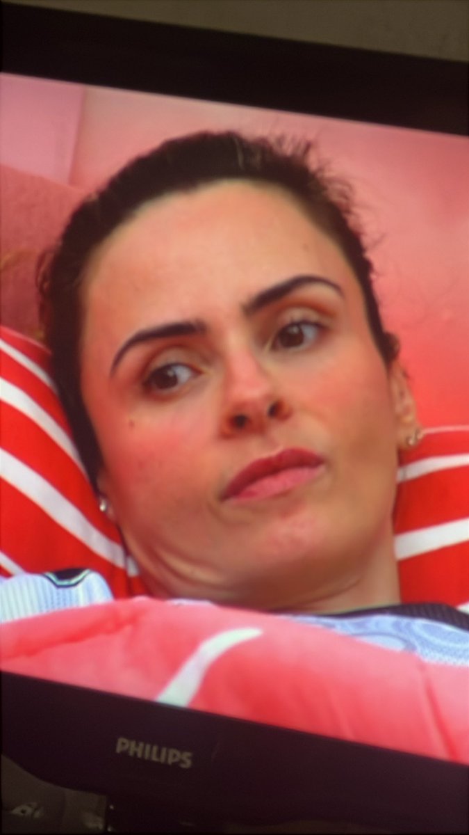 ArthurMattias's tweet photo. Essa cara de sonsa olhando pra Solange me irrita sim, não é possível que vocês achem normal hahaha

E não é pq é pra Solange não, podia ser pra qualquer um haha

#BBB #BBB26 #ProvaDoLider https://t.co/NWwl4uDoE9
