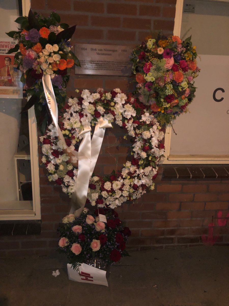 HarrisonSealts's tweet photo. Herdenking van Dirk van Nimwegen. #ptgs_sou
#Februaristaking https://t.co/hKu5nj59tS