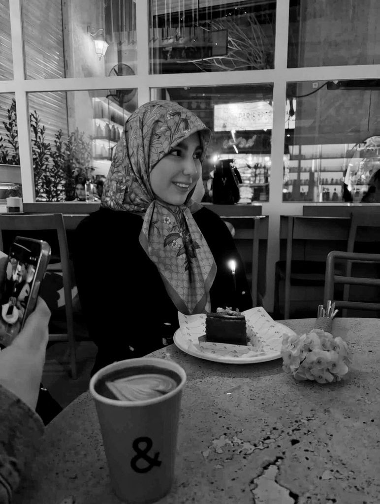 .ریحون. tweet media