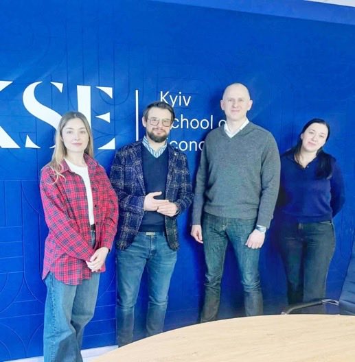progresylni's tweet photo. Founder of Progressive &amp; Strong Bohdan Ferens met with KSE ProTech to explore cooperation in TVET development 🇺🇦

Focus: rapid reskilling for in-demand technical jobs, support for youth, IDPs &amp; veterans, and modernization of vocational education.

#TVET #Skills #UkraineRecovery https://t.co/8C8uZstCpC