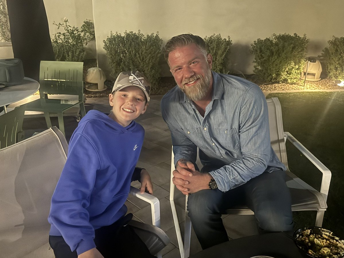 Jake Mentzel tweet media