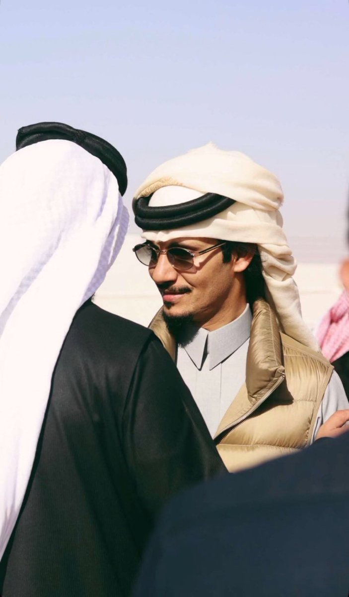 y5jjo's tweet photo. حقك يابو ناصر ✊🏻

الف مبروك حصول محمد بن ناصر السلطه على الاول في شلفا الوضح 

مبروك يا #عتيبه https://t.co/g869XZJp91