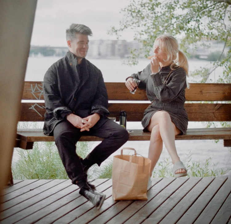 🎧 Florian’s Morning anuncia álbum de estreia, escrito e produzido por ionnalee, e lança singles.

🔗 tecoapple.com/2026/02/26/flo…