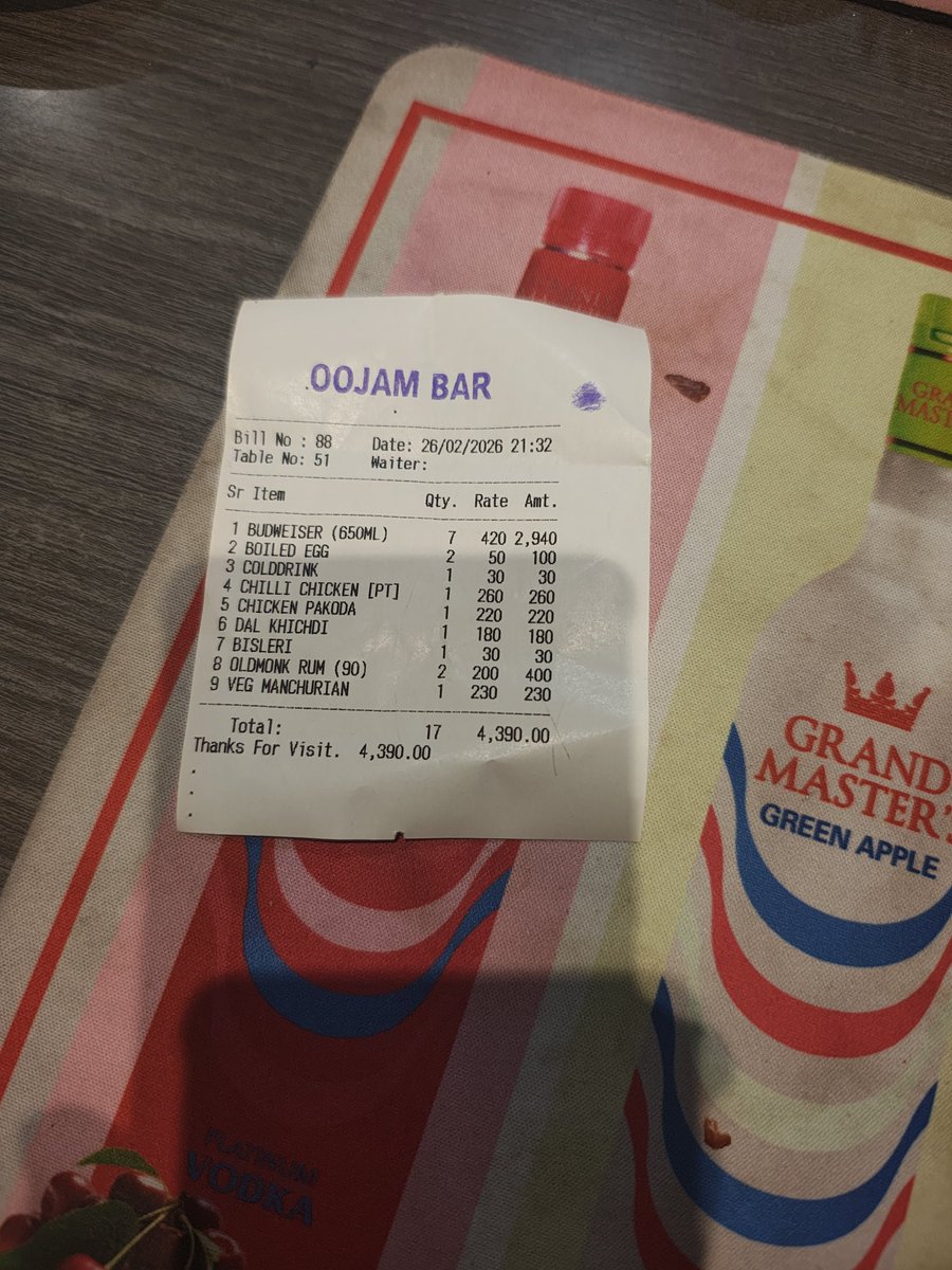 viableN's tweet photo. @excise_state I would like to file a complaint regarding improper billing practices at OOJAM BAR (FL-3-901),Omkar Nagar,Nagpur
26/02/2026 at I was issued a Bill No 88,Table No.51 Upon reviewing the receipt,noticed the following serious violation
No GST numberon the bill
No VATTIN https://t.co/Ufk1J3h0Py