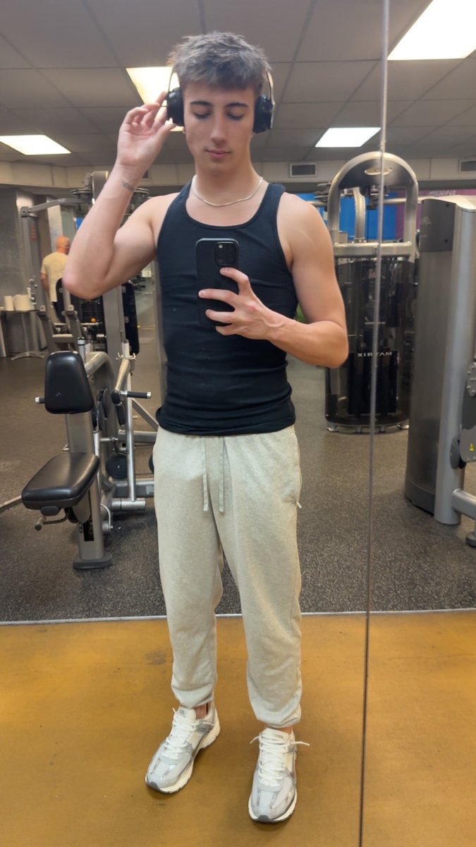 New video dropping tn with Teagan and blade yall go check it out onlyfans.com/aydenofficial