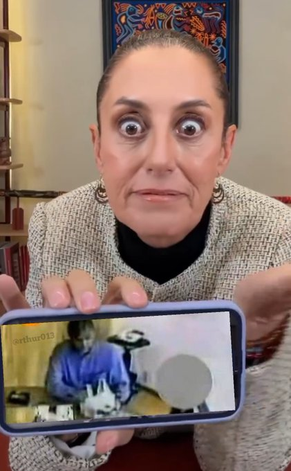 .
 Si fue Carlos Imaz capturado en video Infraganti Recibiendo Fajos de Billetes para llevarse a Claudia a Vacaciones a Europa... ¿apoco no anduviste con Carlos en Europa después de estos Videos?  Niegalo... o hablamos mejor de Garcia Luna