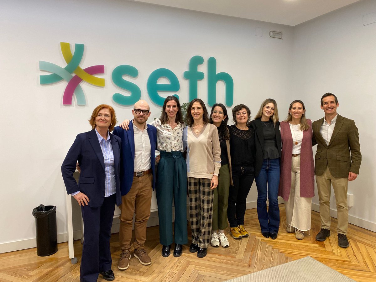 Danae A. tweet media