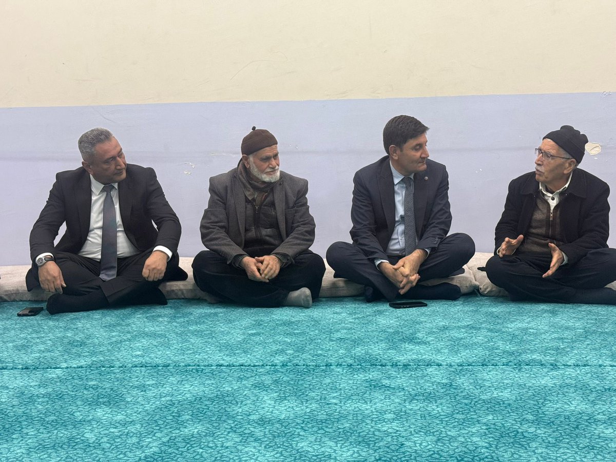 mazidagimem's tweet photo. İl Millî Eğitim Müdürümüz Sayın Ali Eyyüpkoca ve İlçe Millî Eğitim Müdürümüz Sayın Mehmet Şah Aydıner, Anadolu İmam Hatip Lisesi pansiyonunda kalan öğrencilerimiz ve velilerimizle samimi bir sohbet gerçekleştirdi. Kıymetli ziyaretlerinden dolayı Sayın İl Millî Eğitim Müdürümüze teşekkür ederiz.

@tcmeb 
@Yusuf__Tekin
@Mardin_Valiligi
@cftcblnt
@mazidagkaymakam 
@ali_eyyupkoca 
@aydiner_sah