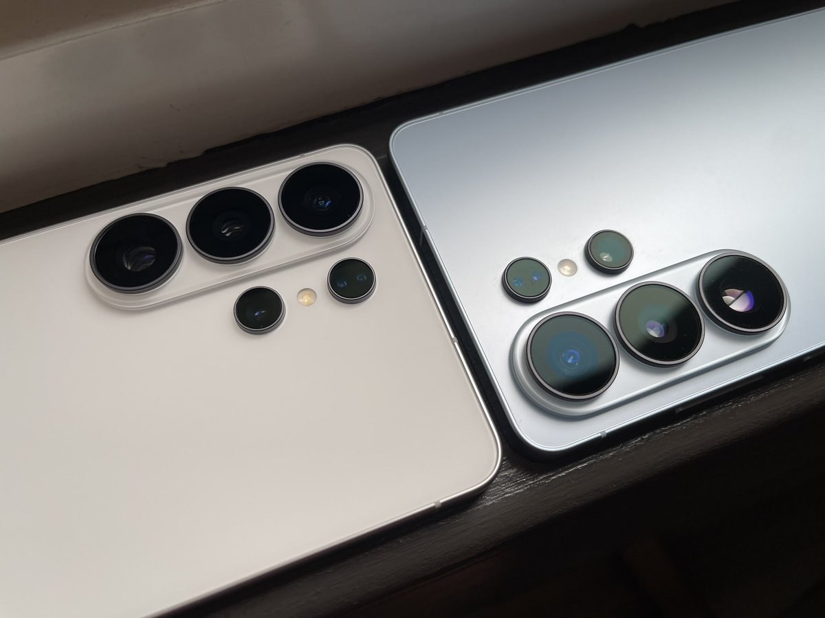 backwardsEng's tweet photo. Got my hands on the s26 ultra, I have to say its a very nice phone. The privacy screen and video stabilization are its best features. 👍 https://t.co/KVtWr2EPUT