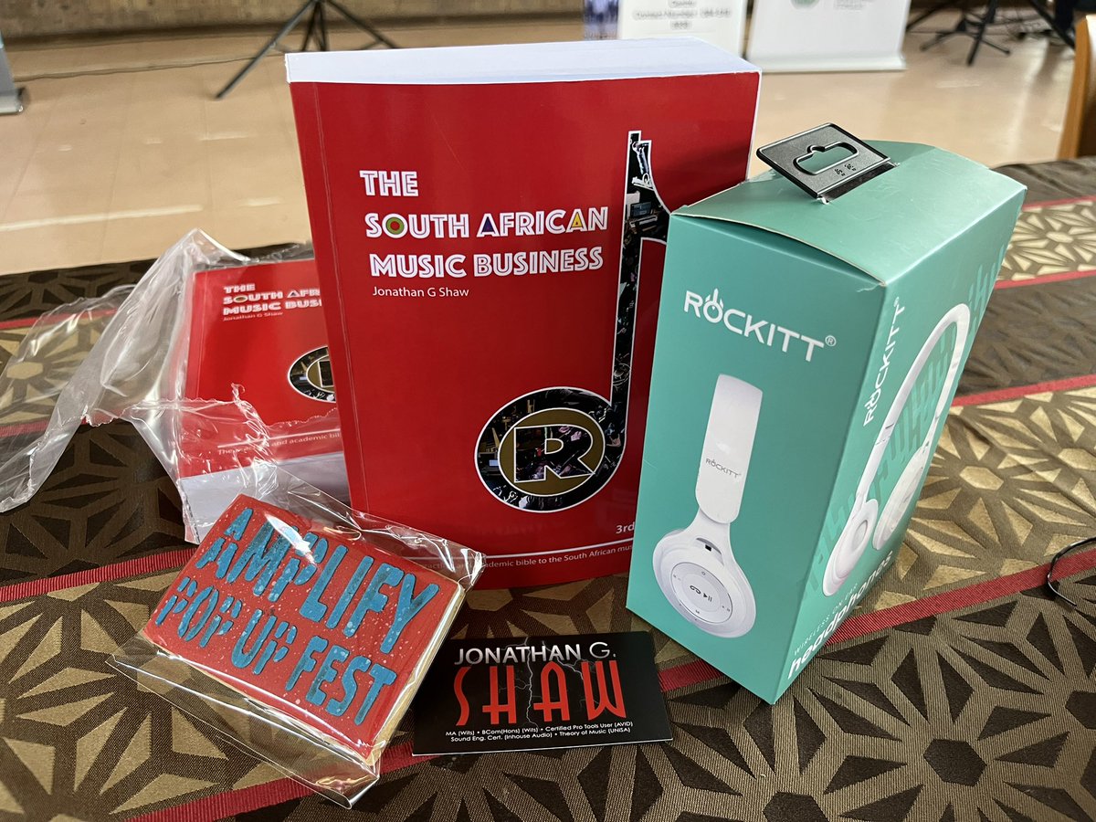 jonathangshaw's tweet photo. Thabiso gets his copy of The South African Music Business, 3rd Ed at the music business workshop in Danielskuil #samb3 #musicbusinessbook #book https://t.co/0q0FIpcOGh