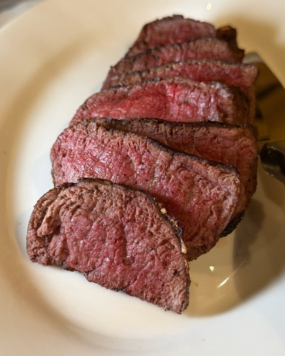 Hugo's Frog Bar & Fish House tweet media