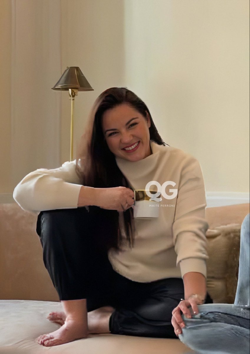 É a mulher mais linda do mundo siiiiim!!!! 😮‍💨