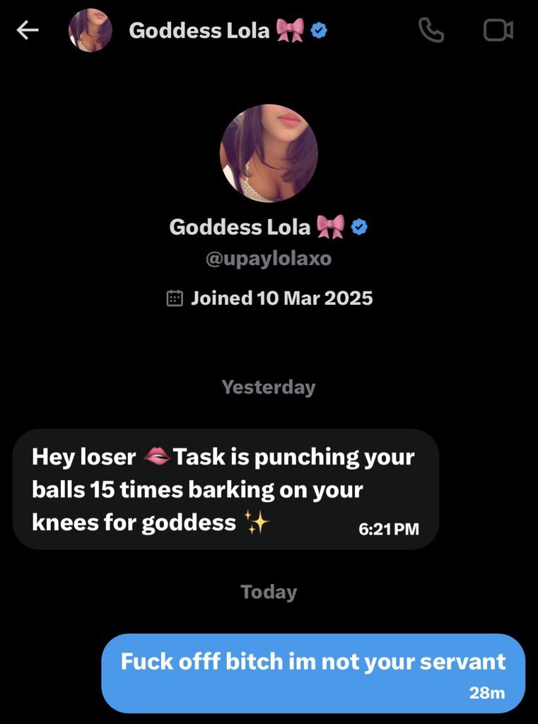 yourrslavvee's tweet photo. Who the fuck is she😂😂 https://t.co/eYhrhFfELb