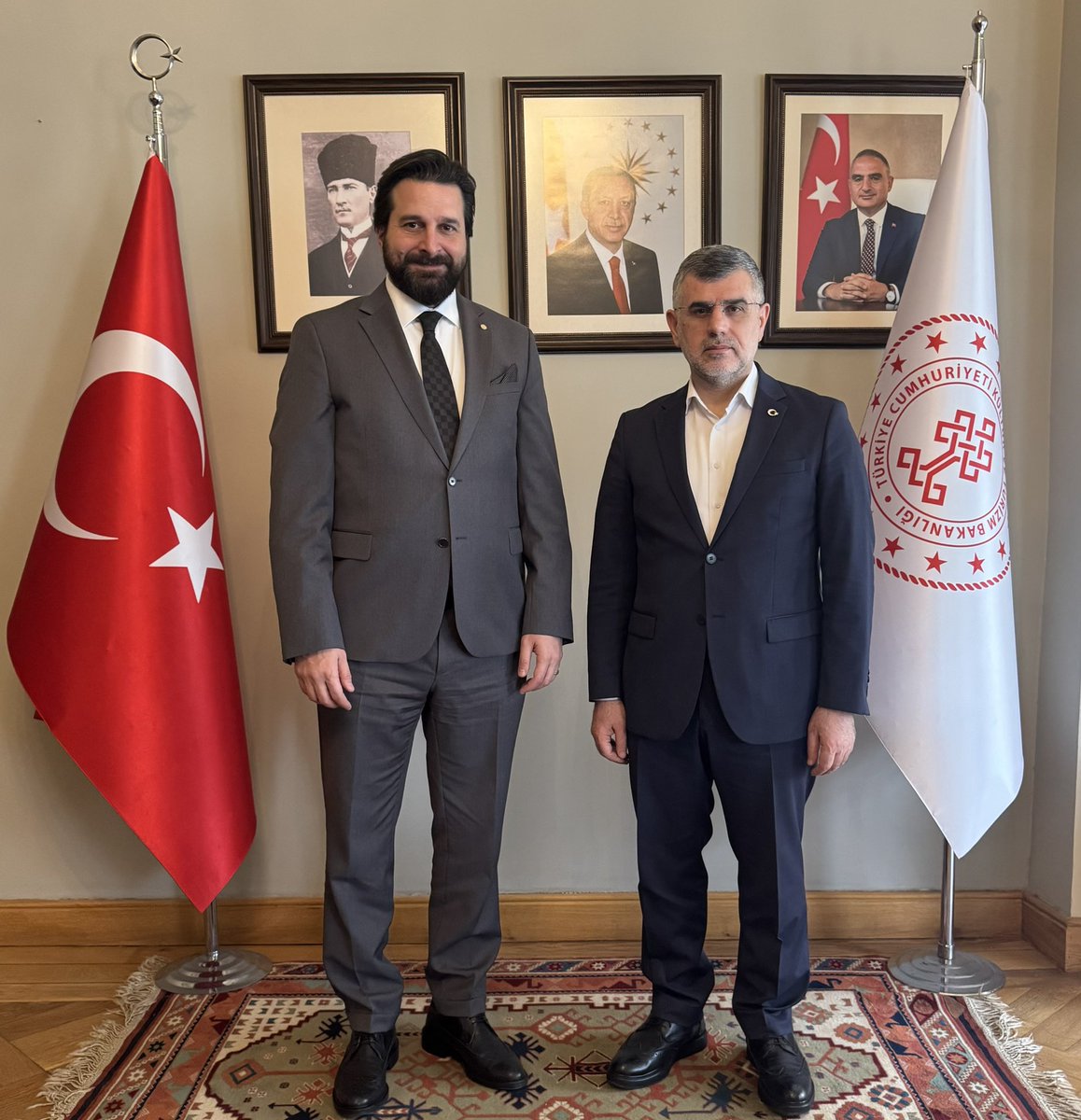 Keskin_Huseyin's tweet photo. Türkiye Voleybol Federasyonu Yönetim Kurulu Üyesi Sn. Altuğ Erim kurumumuzda misafirimiz oldu.

Ziyaretleri için teşekkür ediyor, çalışmalarında başarılar diliyorum. https://t.co/Tz8qXZQMFr