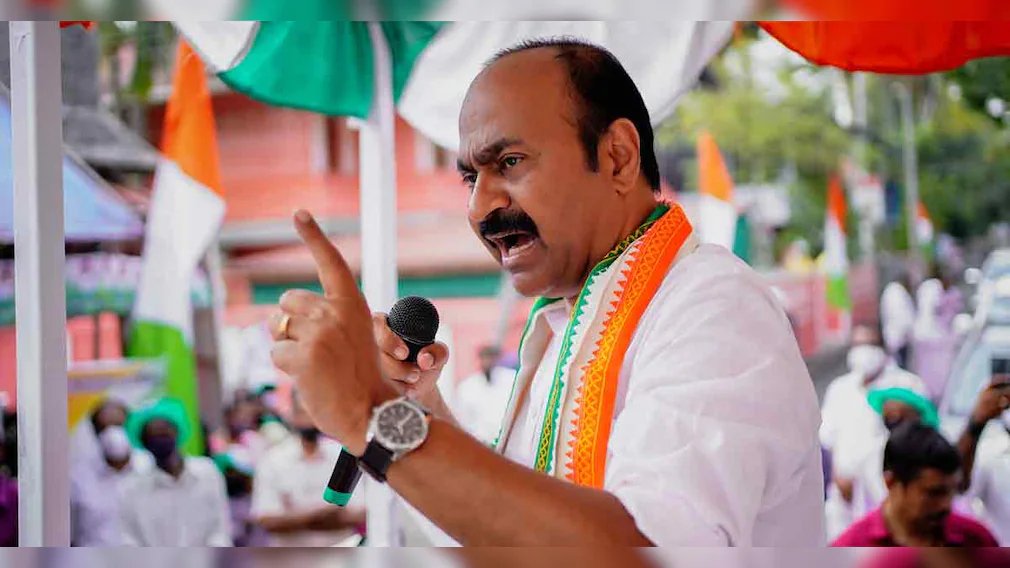 Opinion | Congress's 'Jamaat' Experiment In Kerala Can Backfire Badly. But Does It Care? - By: 
Anand Kochukudy (<a href="/TheKochukudy/">ANAND KOCHUKUDY</a>) 
 ndtv.com/opinion/congre…