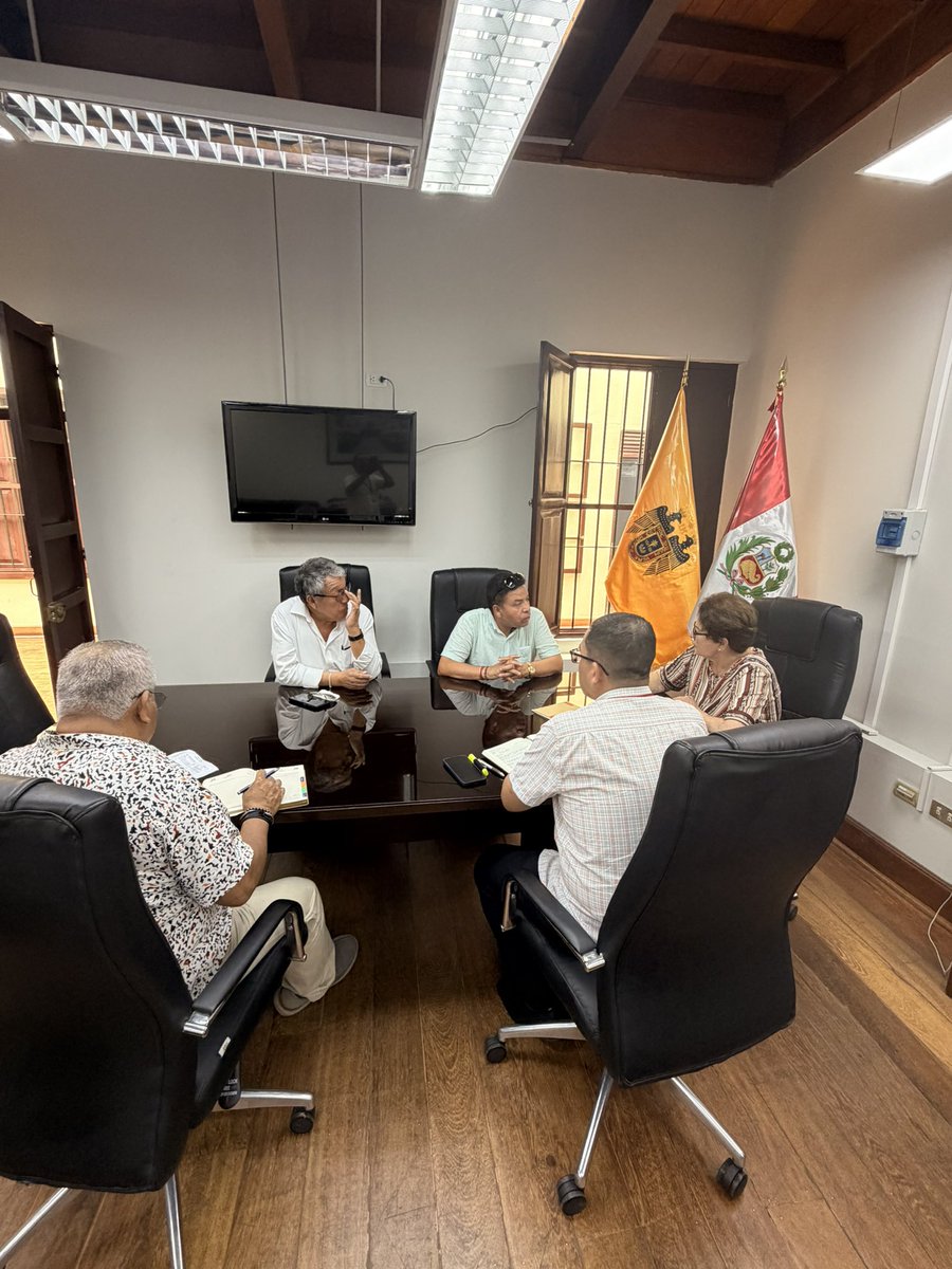 📌 #SemanaDeRepresentación
Nos reunimos con representantes de los trabajadores de CORPAC S.A., quienes plantearon la necesidad de mejoras en su escala remunerativa. En ese sentido, nuestro compromiso es respaldar iniciativas que garanticen condiciones laborales justas y dignas.