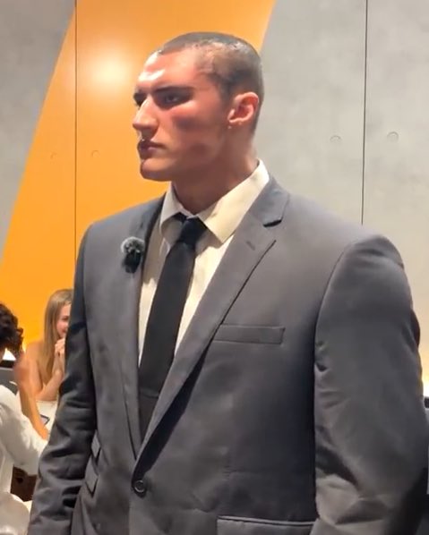 “Damn dude I just got another hate comment! Day ruined!”