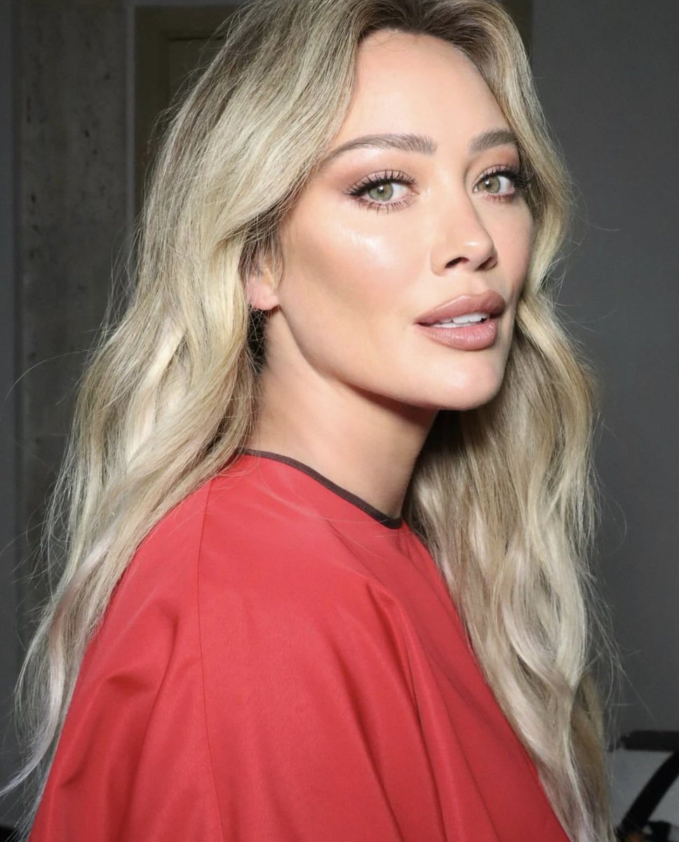 The Hilary duff and Lindsay Lohan wishful movie needs to be a romcom on Netflix