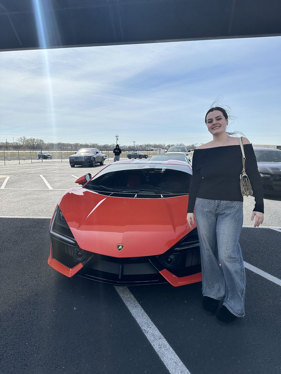 bhittycs tweet media