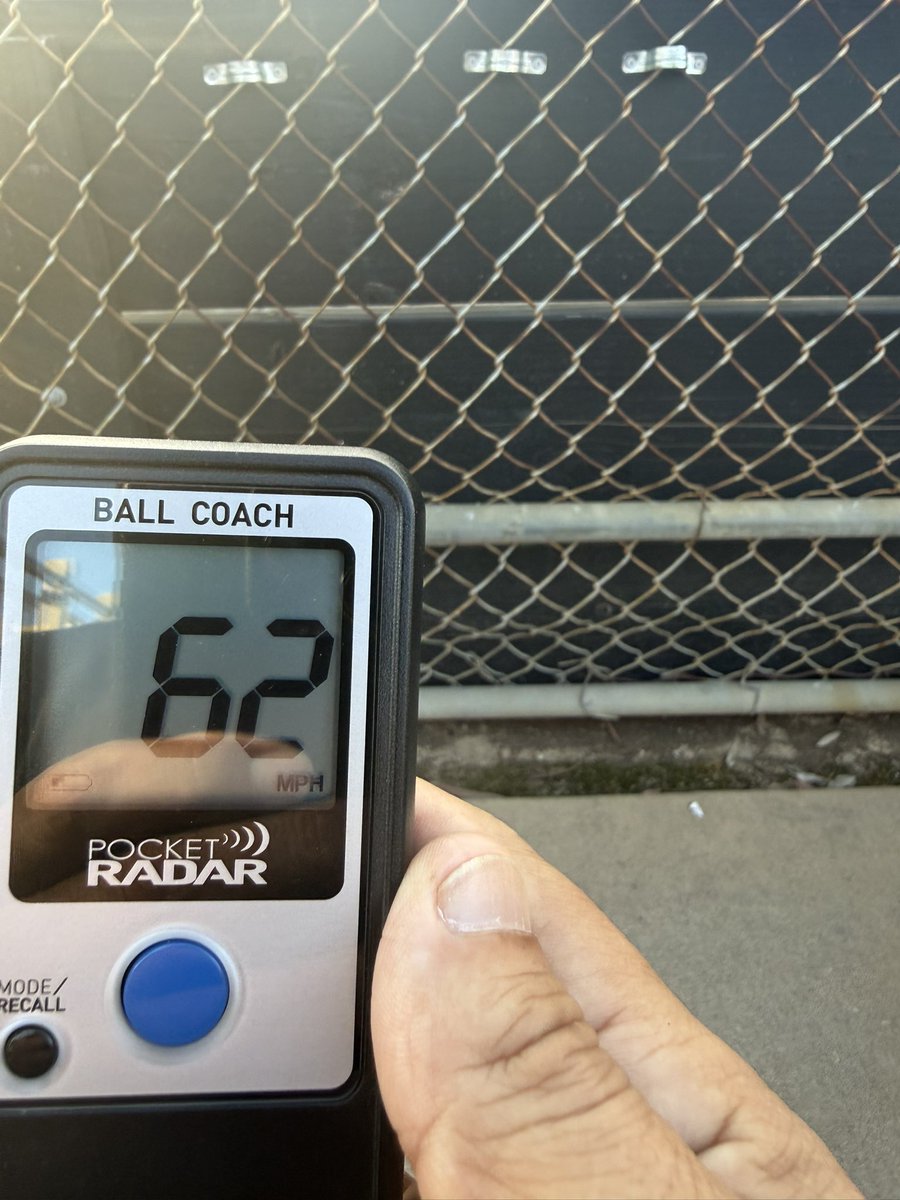 Samantha Almaraz RHP (uncommitted) tweet media