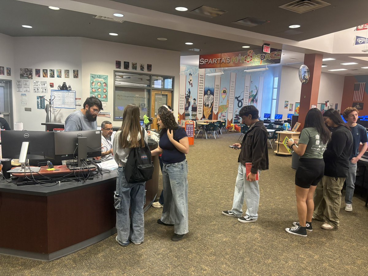 Pebble Hills HS Lib tweet media