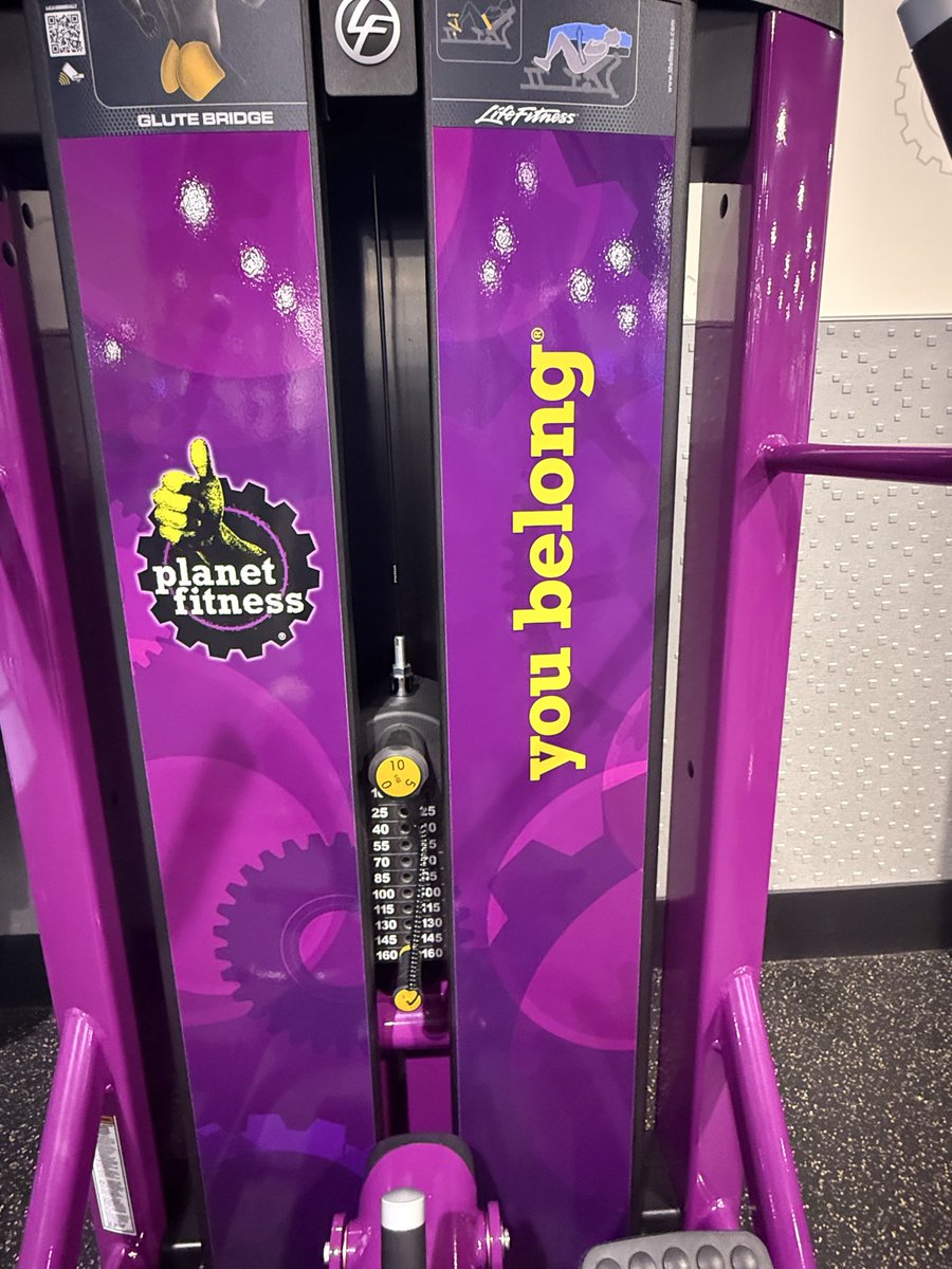 GymRatTiger's tweet photo. We have been crushing the leg workouts this past month.  Each of us improving our strength and conditioning.   #legday #gymrat https://t.co/wP6wKqFsdL